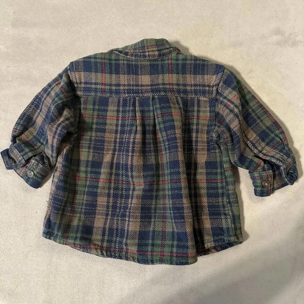 GAP Shacket Plaid Button Down Size 6-12 Months - Picture 2 of 3